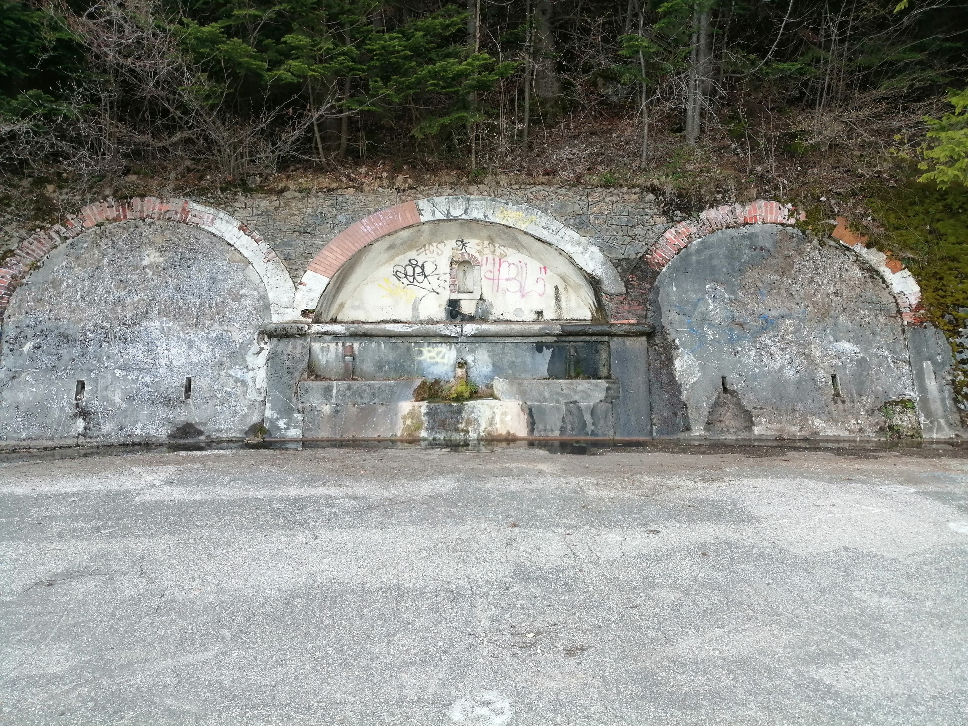 Fontaine rocheplane