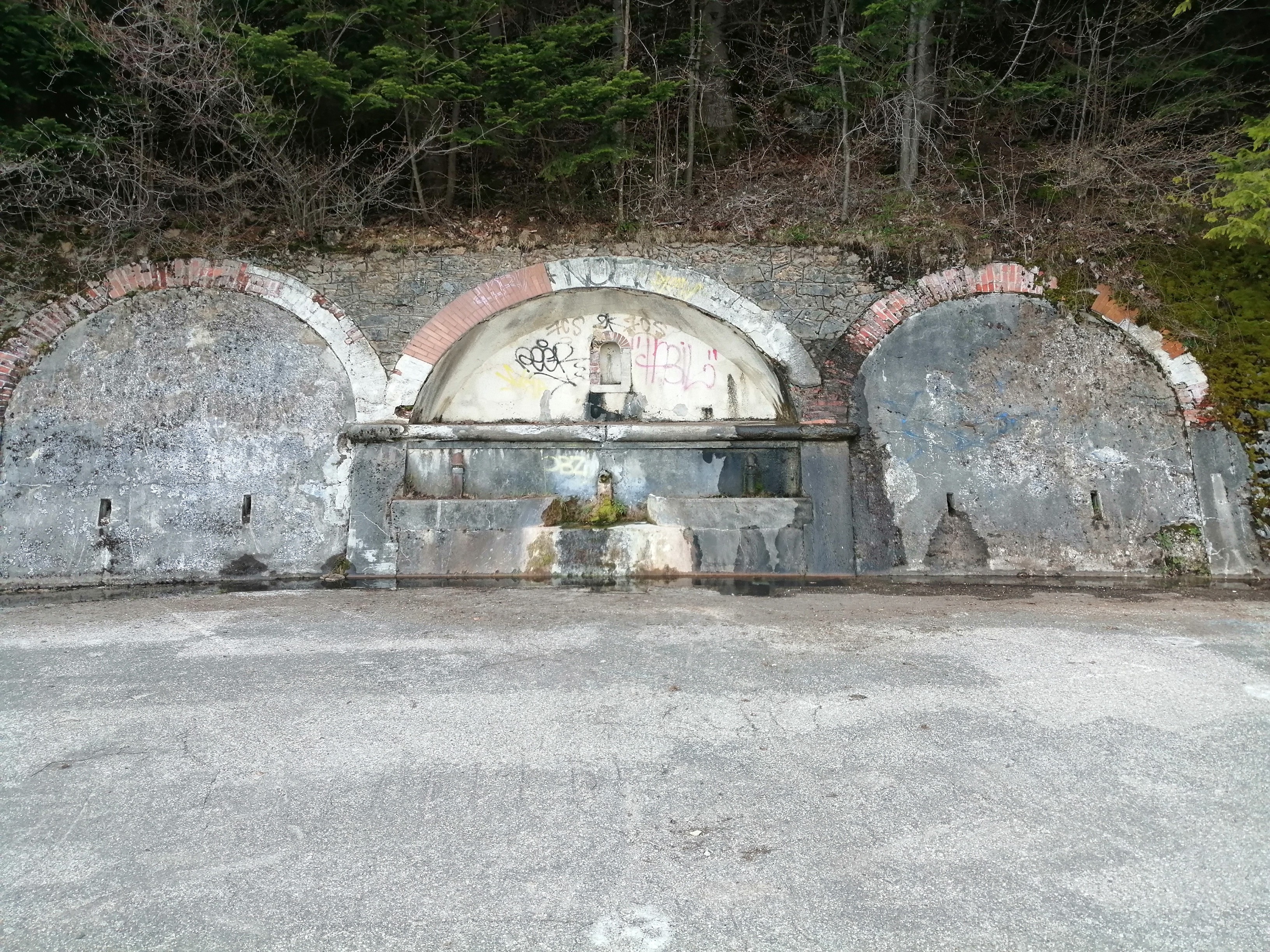 Fontaine rocheplane