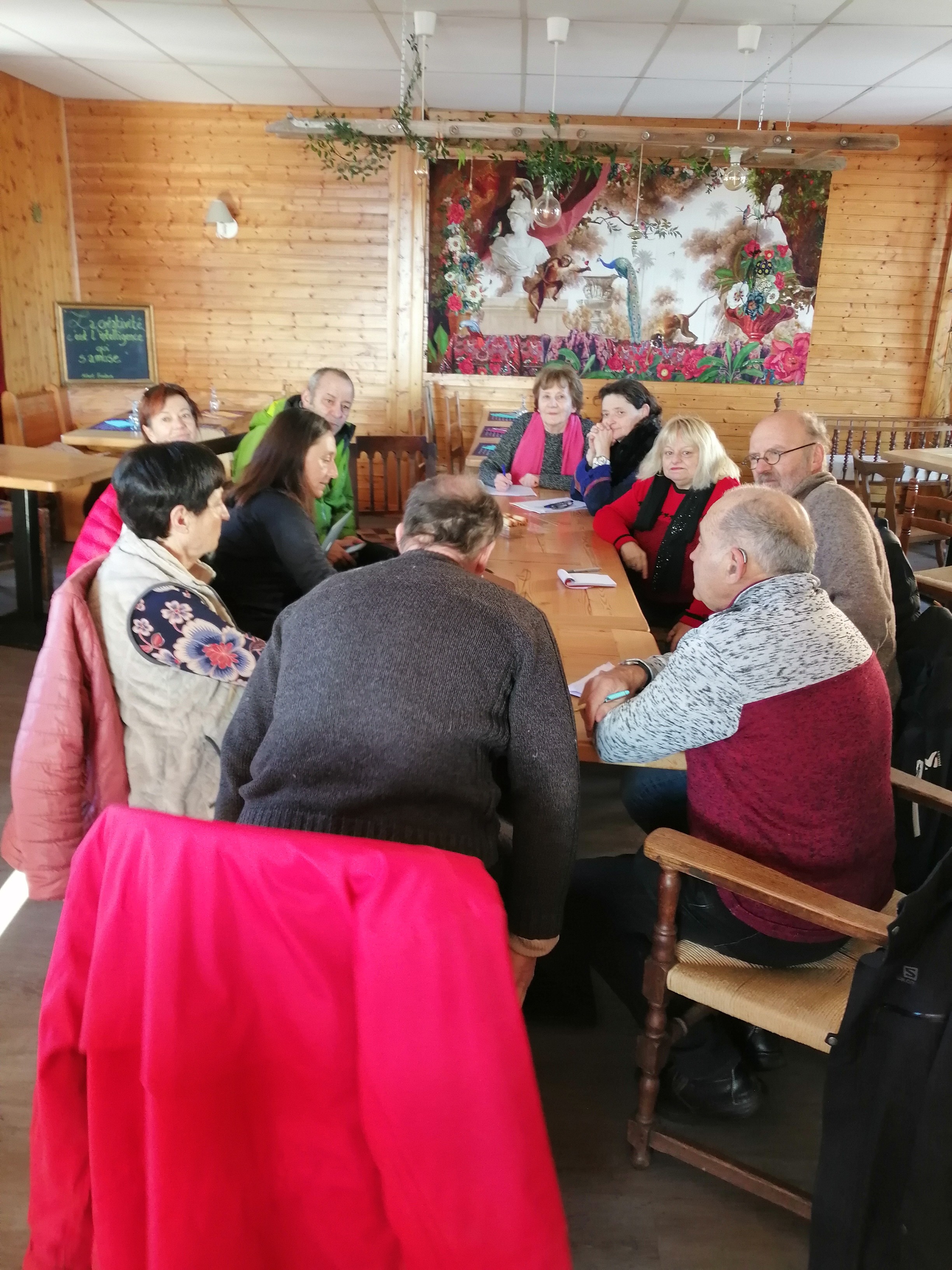 café citoyen du 4 février 2023 au Baribal St Hilaire du T.