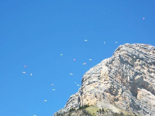 Parapentes dent de crolles 1er mai 2025